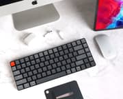 K3 V2 RGB Low Profile Hotswap Trådløs Tastatur [Gateron Optical Red]