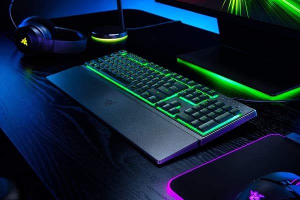 Razer Ornata V3 X - US, Täysikokoinen (100 %), USB, Kalvokytkin, RGB LED, Musta