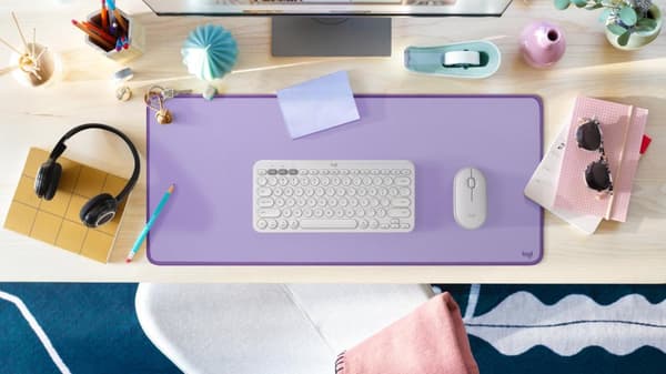 Logitech Desk Mat Studio Series - musmatta - mörkrosa