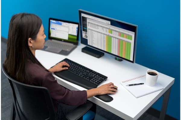 Kensington ErgoSoft™ rannetuki tavallisiin näppäimistöihin