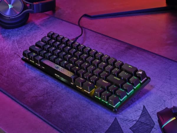 CORSAIR K65 PRO MINI RGB - Tangentbord - 65%, gaming - bakgrundsbelyst - USB - Amerikansk engelska - tangentbrytare: CORSAIR OPX RGB