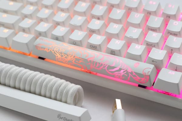 Mechanical Keyboard Ducky One 3 Pure White SF 65%, Hotswap Cherry MX Clear, RGB, PBT Keycaps Hvid