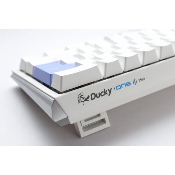 Ducky One 3 Mini 60% -mekanisk tangentbord med Cherry MX Silent Red-switchar, vit