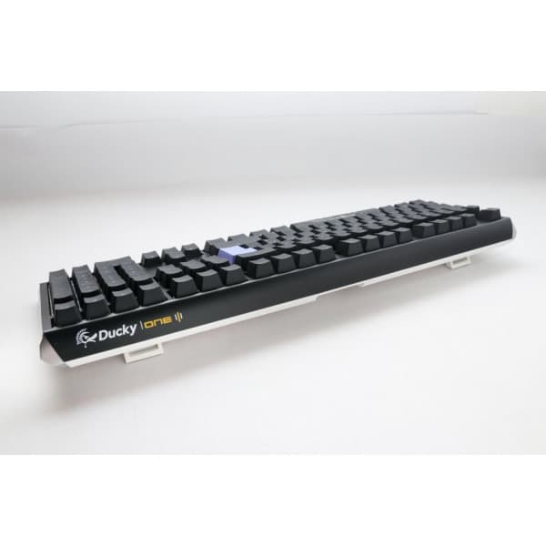 Ducky One 3 -mekaniskt tangentbord med Cherry MX Brown-switchar, svart