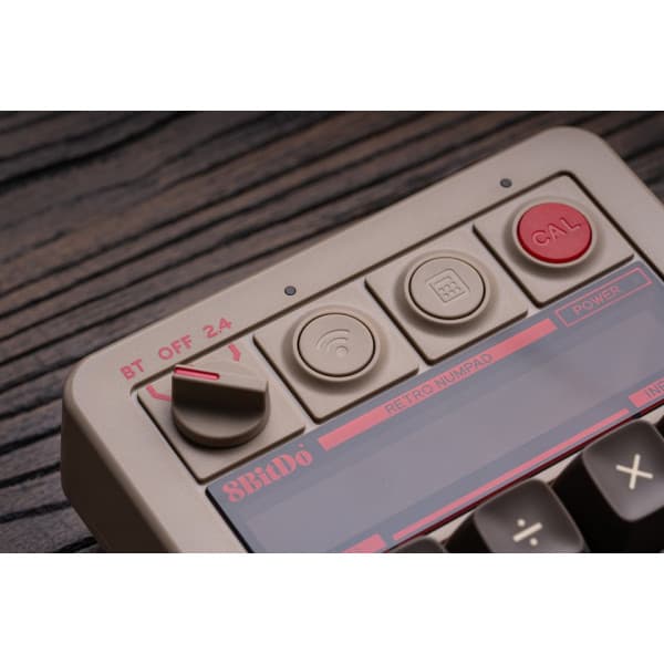 8BitDo Retro Mekaniskt Numpad – C64 Edition, Windows / Android