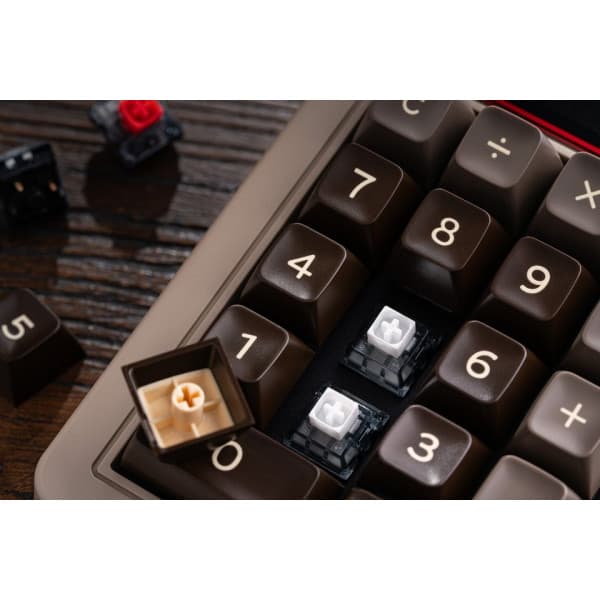 8BitDo Retro Mekaniskt Numpad – C64 Edition, Windows / Android