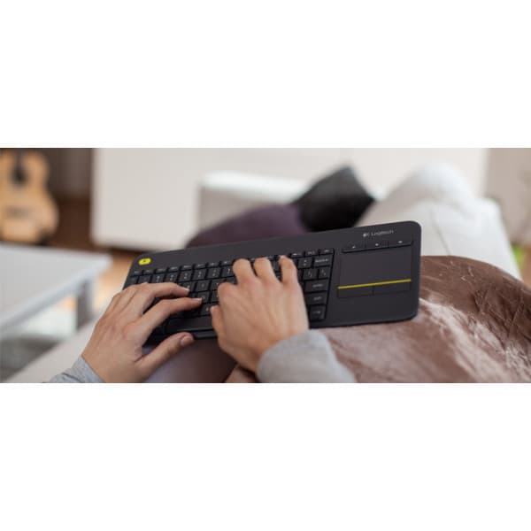 Logitech K400 Plus tastatur med touchpad, sort