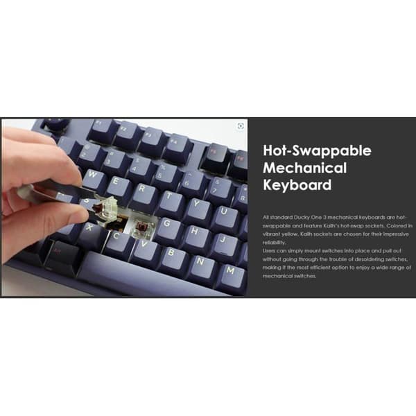 Gaming-tangentbordet Ducky One 3 Cosmic Blue TKL är en verklig teknologisk och estetisk underverk. Dess kosmiska blå färg fångar