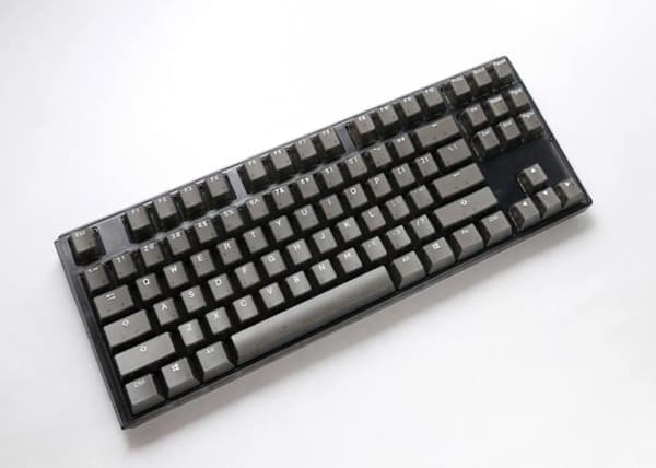 Le Ducky One 3 Aura Black TKL Gaming Keyboard, RGB LED är ett måste för spelentusiaster.