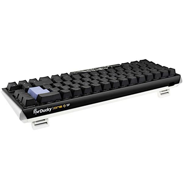 La Ducky One 3 Classic Black/White SF Gaming-tangentbord, RGB LED är ett tangentbord av exceptionell kvalitet designat för entusiaster.