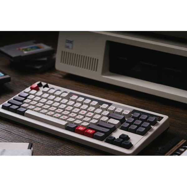 8BitDo Retro Mekaniskt Tangentbord (N Edition) Dubbel Superknappar - UK