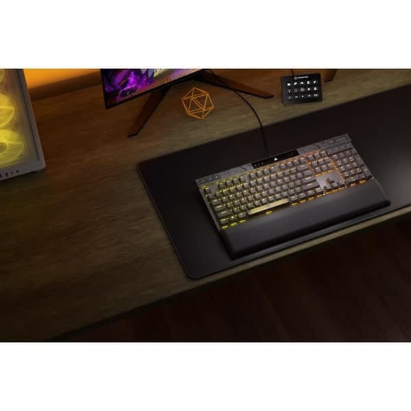 Corsair K70 MAX RGB-tangentbord, svart