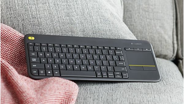 Logitech K400 Plus tangentbord RF trådlöst holländskt svart