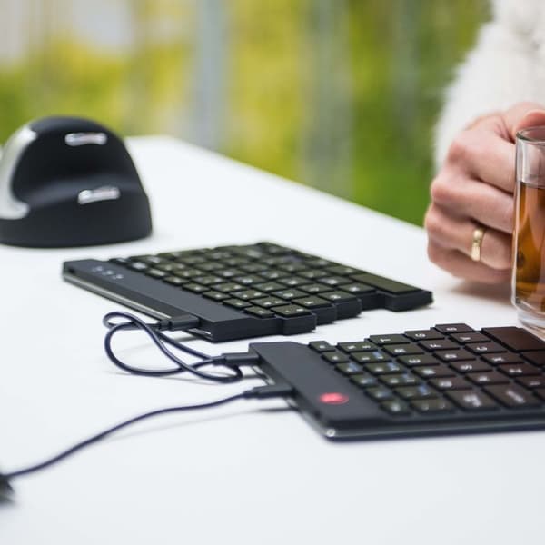 Ergonomiskt tangentbord R-Go Tools - USB - AZERTY Franska - Svart Svart