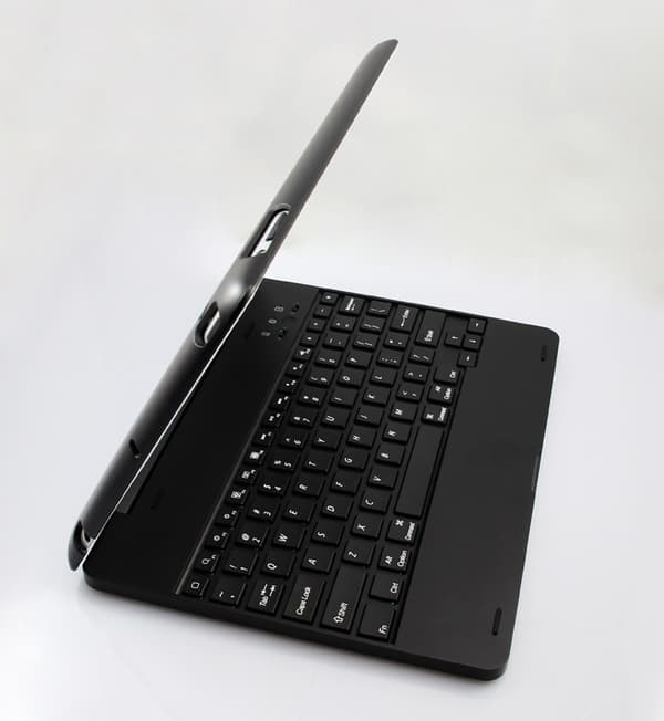 Kääntökansi ja Bluetooth näppäimistö Royal bailey H9 för iPad2/3/4