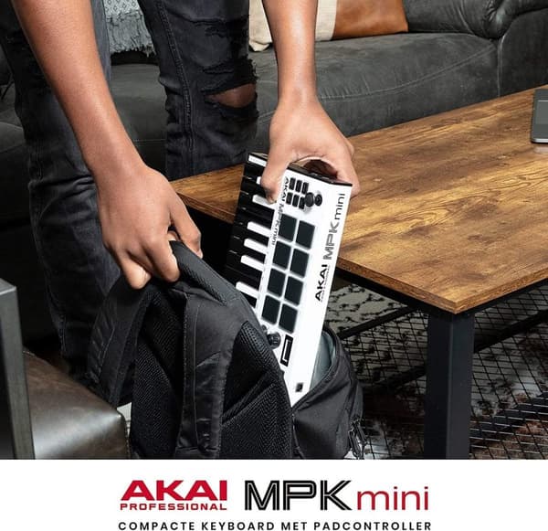 AKAI Professional MPK Mini MKIII - 25-näppäinen USB MIDI -näppäimistöohjain, jossa on 8 valoisaa rumpulevyä, 8 kiertonuppia ja sisältää musiikin tuota