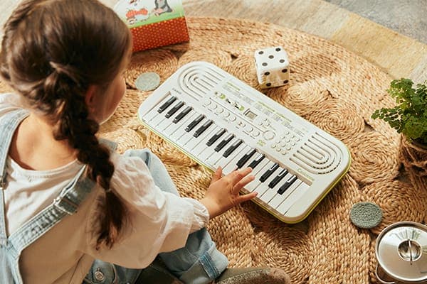 Casio SA-50, Batteri, 3,2 W, AA, 446 mm, 208 mm, 51 mm
