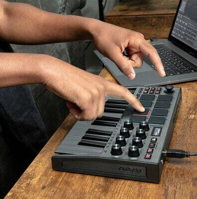 AKAI MPK Mini MK3 Control keyboard Pad controller MIDI USB Sort, Grå