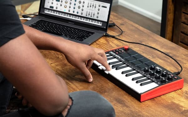 AKAI MPK Mini MK3 Control keyboard Pad controller MIDI USB Sort, Rød