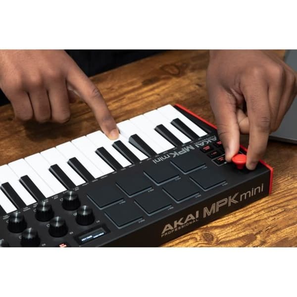 Akai Pro MPKMINIMKIII - USB huvudtangentbord 25 mini anteckningar 8 pads OLED-skärm