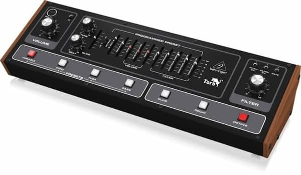 Behringer TORO analog synthesizer