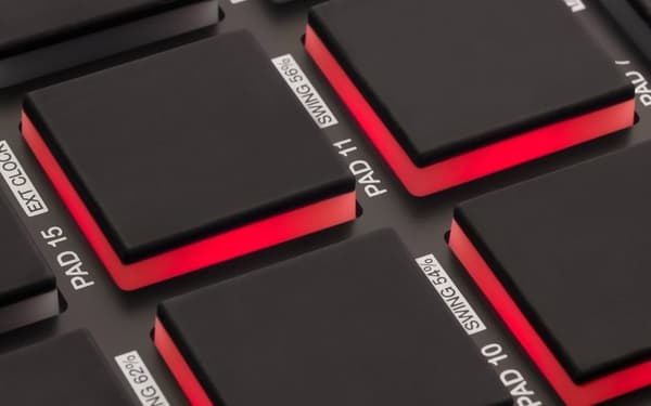 AKAI MPD 218 Pad-kontroller MIDI USB Svart