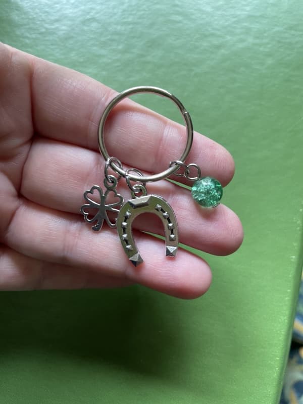Keyring - Horse Shoe - Four Leaf Clover - Bead - Green