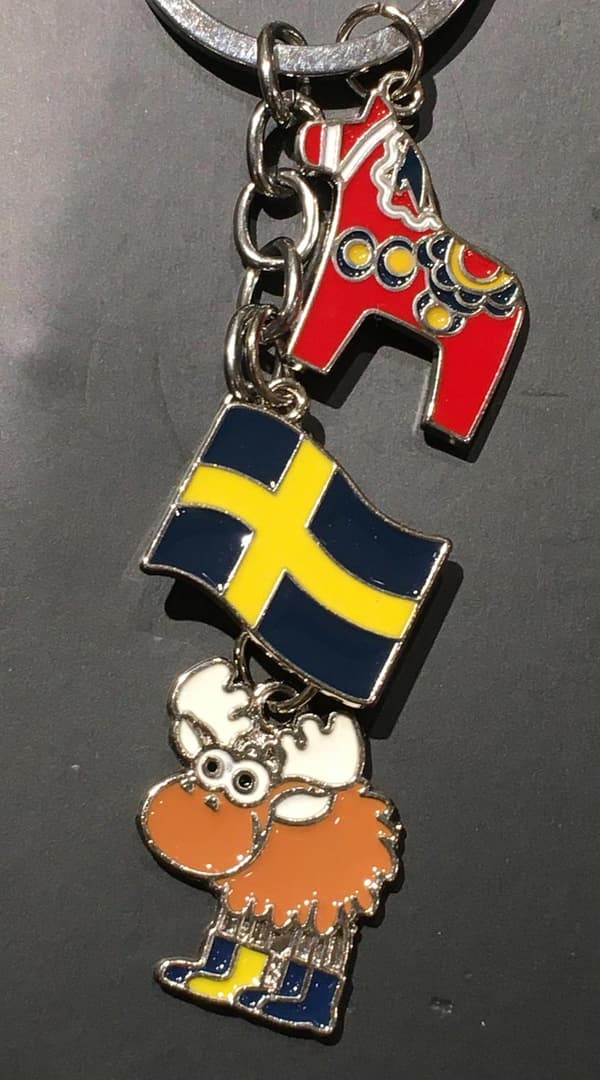 Nyckelring Souvenir Dalahäst Flagga Älg