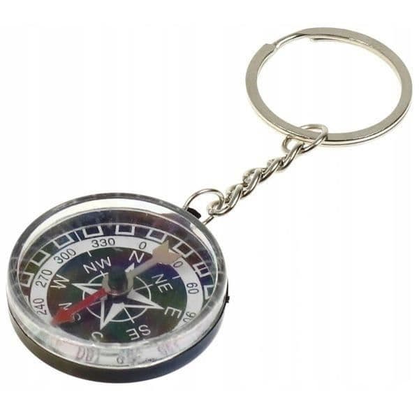 Nyckelring med minikompass * Diameter: 3,5 cm * Minikompass Funktioner: nyckelring, kompass Innehåll: 1 nyckelring