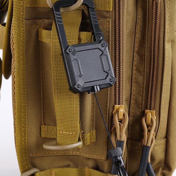 INF Plus-kokoinen monitoiminen magneettinen sisäänvedettävä avaimenperä, 2 kpl Musta