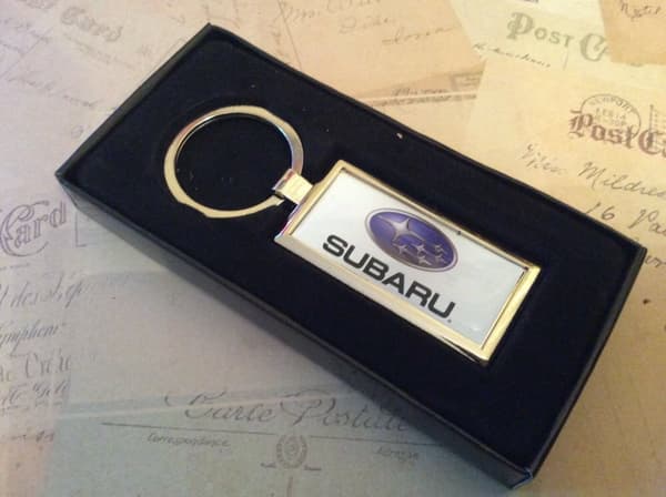 Chrome Keyring In Box Oblong With Printed SUBARU