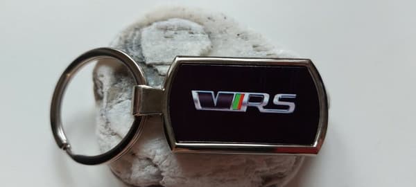 Skoda VRS logo keyring free gift box chrome metal birthday gifts accessory