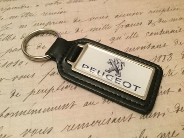 PEUGEOT PRINTED BLACK LEATHER KEY RING FOB OBLONG 108 208 2008 308 3008 GTI 508