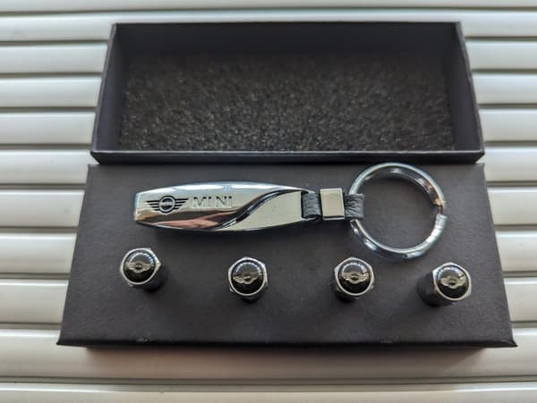MINI COOPER Luxury leather keyring keychain fob Gift box
