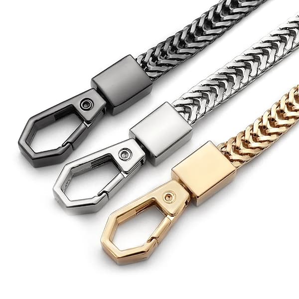 Nyckelkedja / Plånbokskedja i metall Cobra - Flera färger