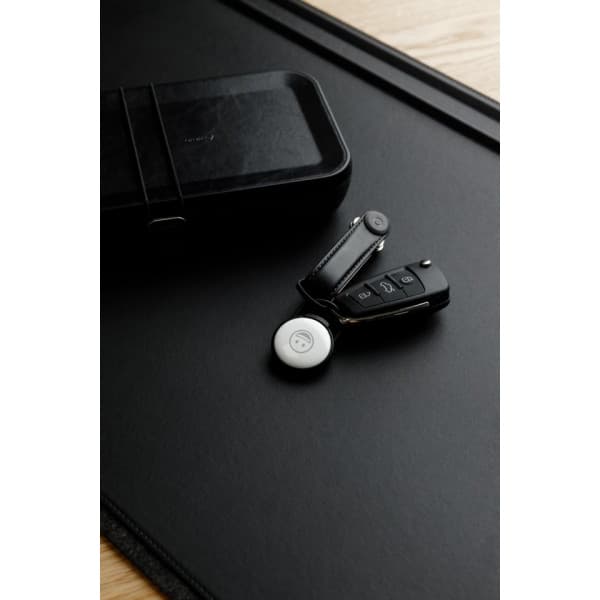 Orbitkey Slim Case for AirTag -pidike avainrenkaalla, musta