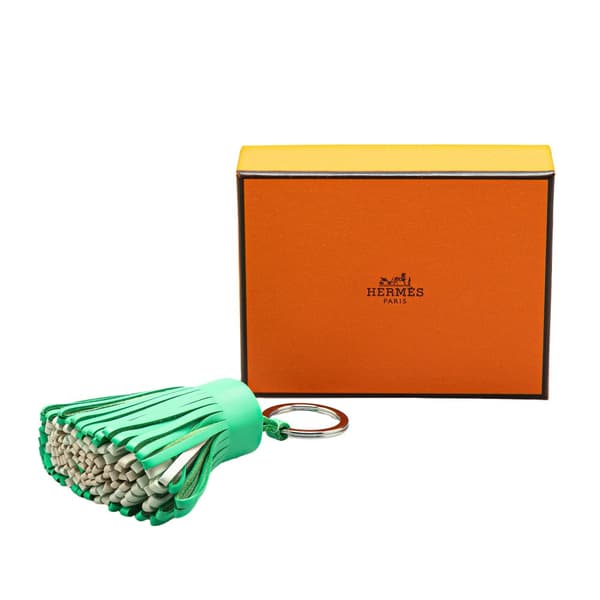 Pre-owned Hermès Bicolor Milo Lambskin Carmen Key Ring Green
