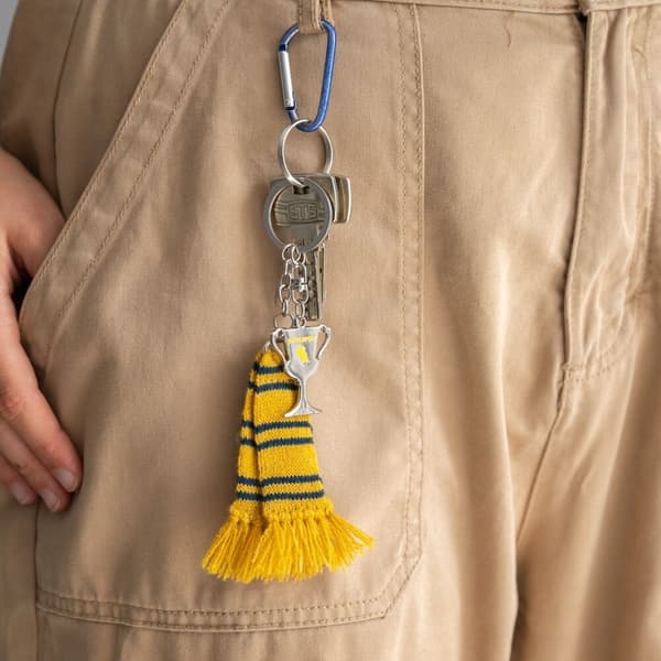 Harry Potter Hufflepuff scarf keychain