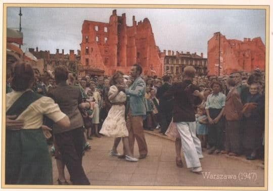 Olesiejuk Sp. z o.o. Postikortti Varsova 1947 Fun on the square...
