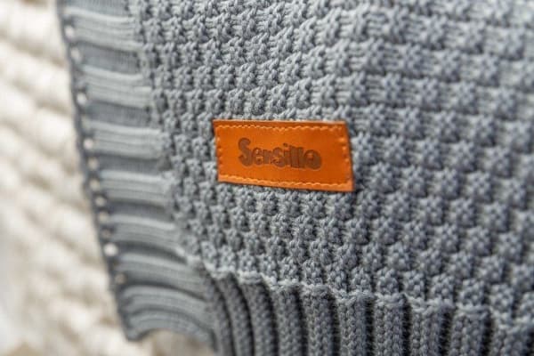 Sensillo SWADLE MED HETTE 100% BAMBUS GAVEGRAFITT