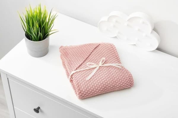 Sensillo SVADDLE MED HOOD 100% BAMBOO GIFT PINK