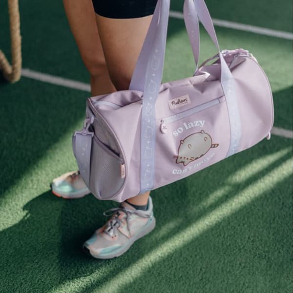 Pusheen - Sports-/rejsetaske fra Moments-kollektionen (30 x 50 cm)