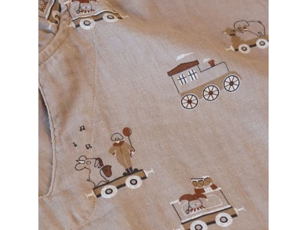 Nuuroo Flor poncho i muslin