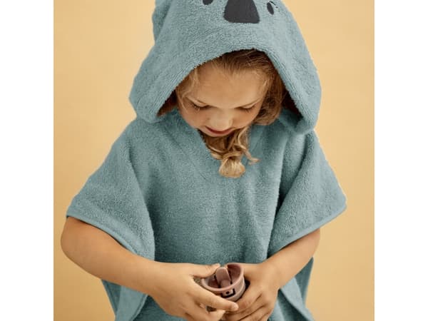 Nuuroo Adelin poncho