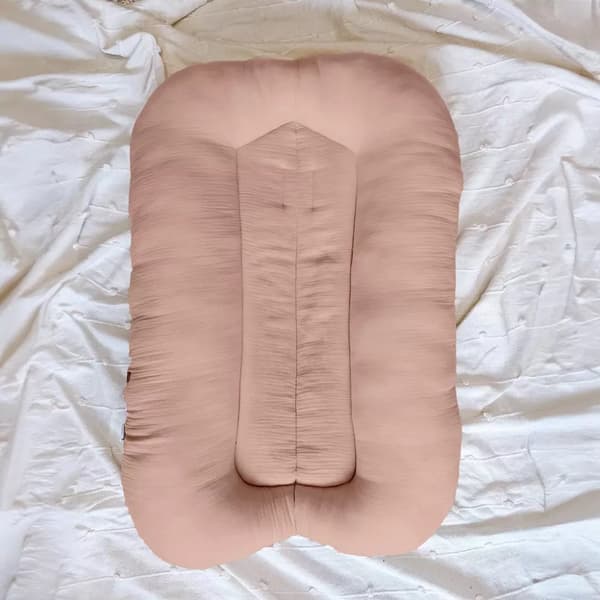 Baby Cocoon Muslin Cloud | Beskidt pink