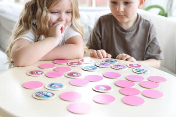 Hello Kitty Barnspel Memory Micki