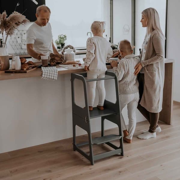 2-i-1 Montessori Kökstorn för Barn – Omvandlingsbart Bord & Stol  - Justerbar Montessori Kökspall för Småbarn