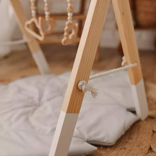 BABY GYM Pædagogisk/Gymnastic Stand Hvid