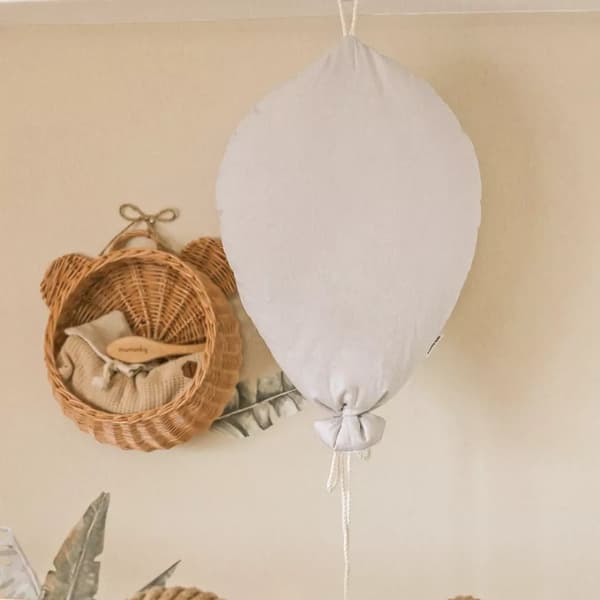 Dekorativ ballong för ett barnrum | Grå