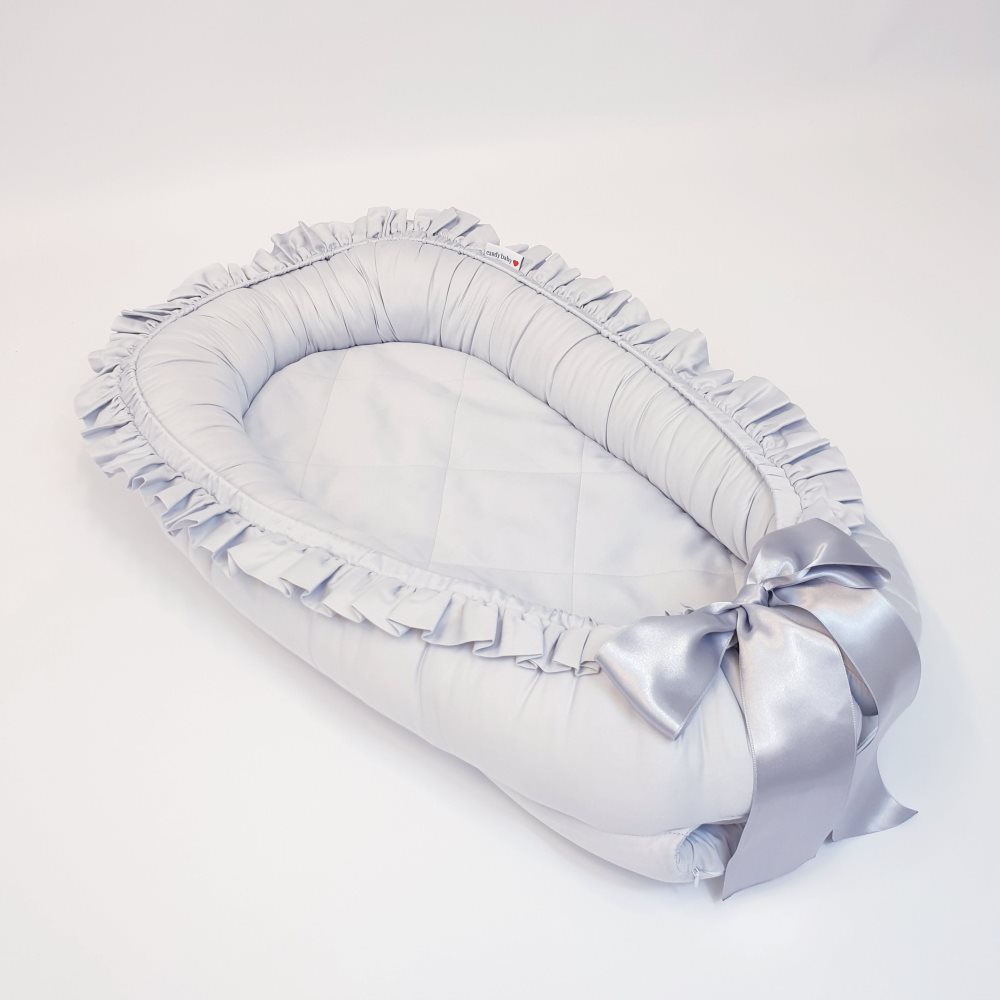 Babynest med volang, ljusgrå